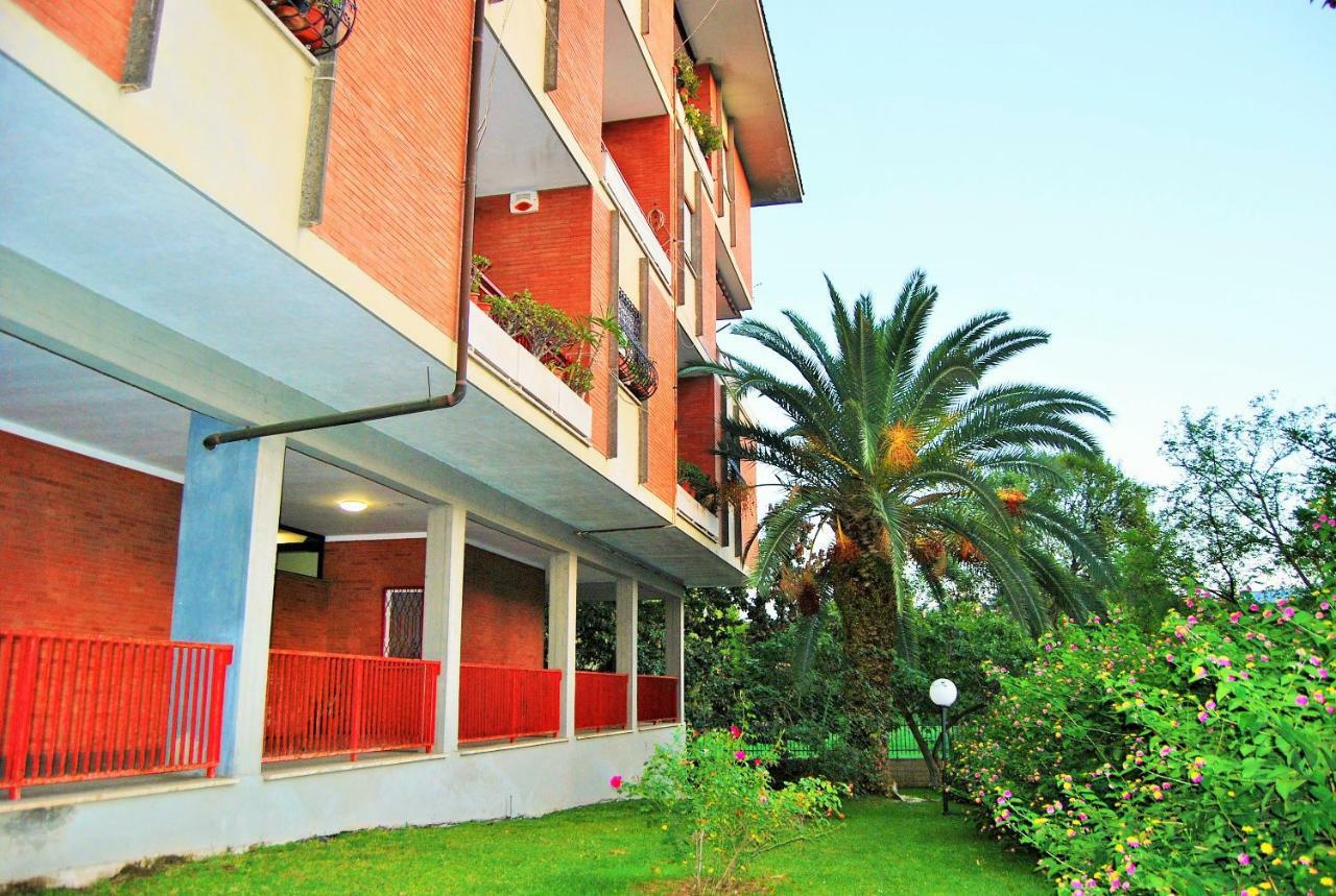 Roma Eur Bed & Breakfast Екстер'єр фото